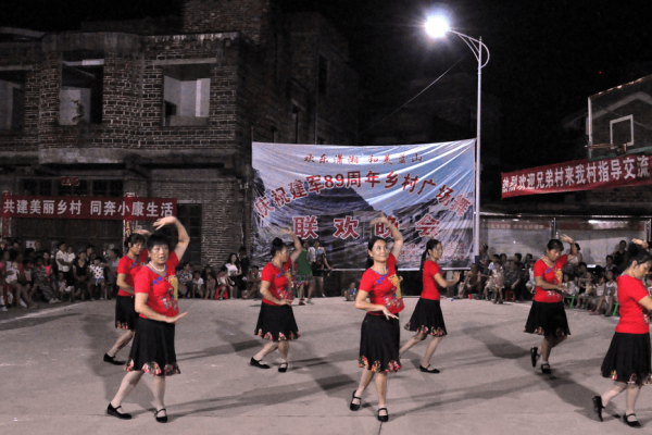 第1万辆魏牌全新蓝山下线，魏建军称团队将在全国十余城开启测试